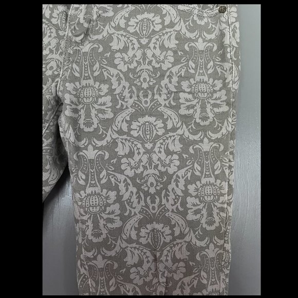 Skinny Lilly Grey Damask Jeans - Picture 3 of 3